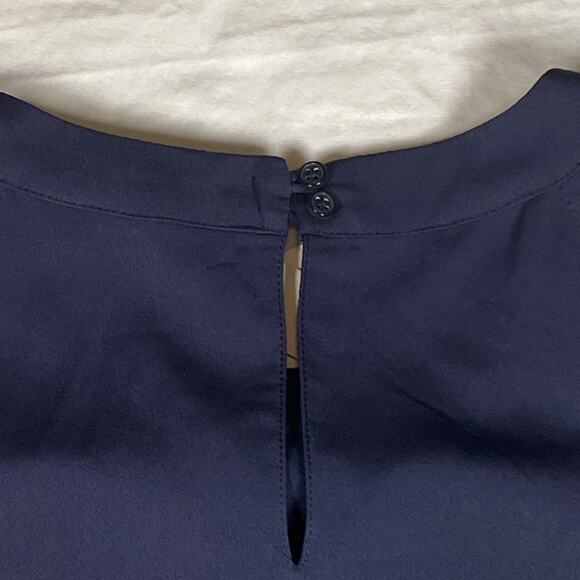 Banana Republic Tank Top Womens Large Navy Blue Red Floral Lace Sleeveless Shirt - Picture 7 of 7